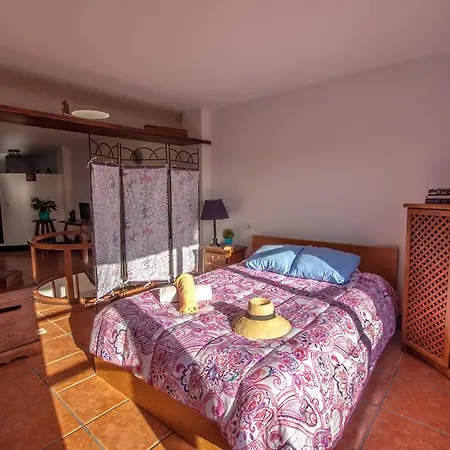Casa Maestro Lolo Дом отдыха Фамара